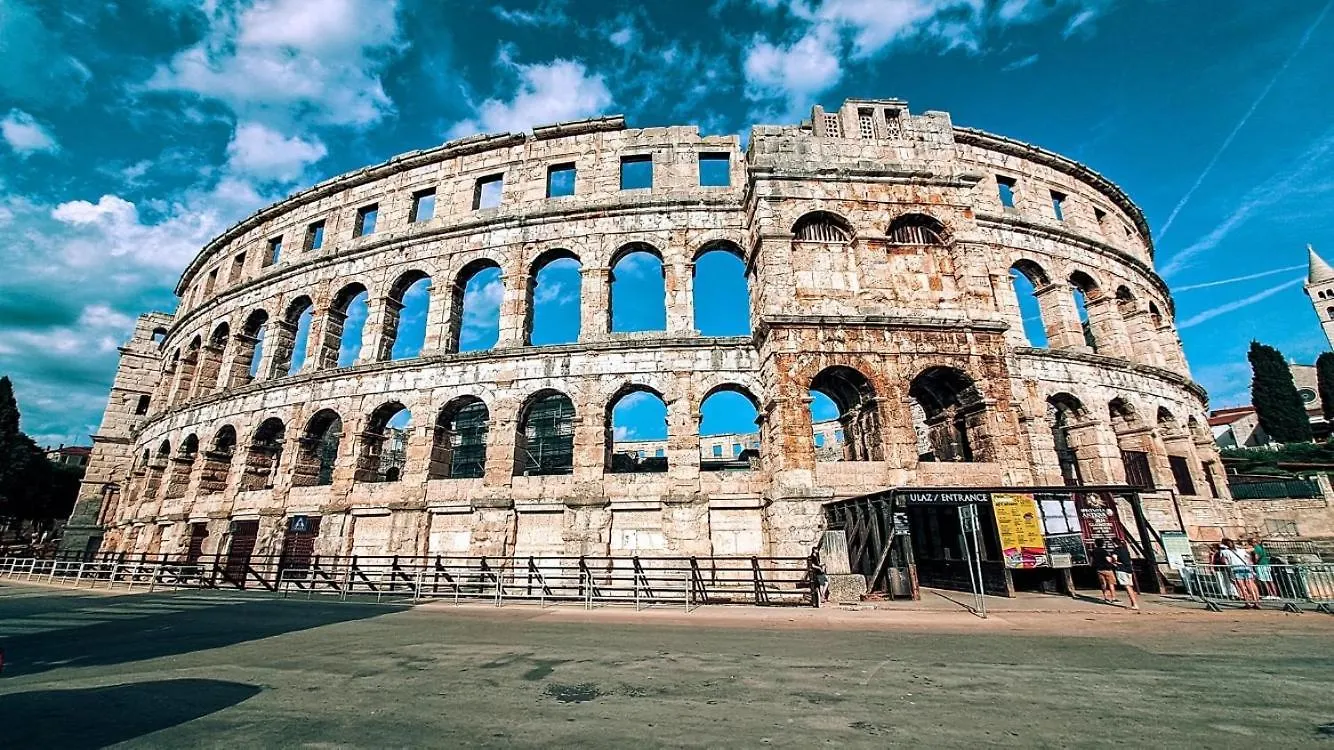 Apartamento In The Center & Nice & Quiet Pula